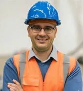 Certified Professionals and Modern Equipment. - 海星体育